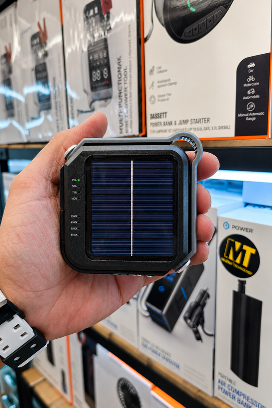 چراغ کمپینگ خورشیدی گرین لاین Solar Lumix 1000LM با پاوربانک 4000mAh